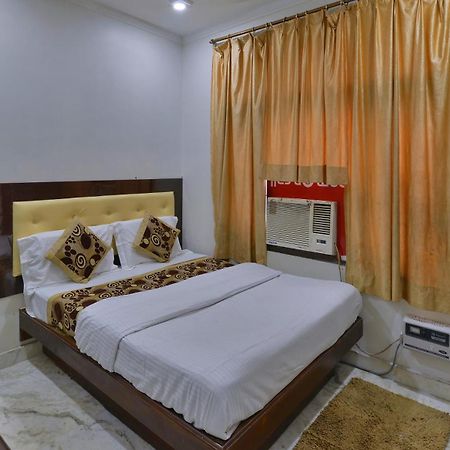 Family Hotel By Pg International نيودلهي المظهر الخارجي الصورة